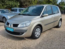 Braun Gebraucht 2006 Renault Scénic II Van / Kleinbus | 5.999 €