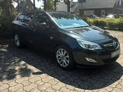 Schwarz Gebraucht 2012 Opel Astra Edition Kombi | 2.550 € (Superpreis)