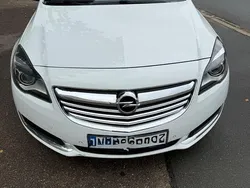 Weiß Gebraucht 2014 Opel Insignia Sport Kombi | 4.700 € (Superpreis)