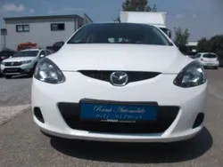 Weiß Gebraucht 2010 Mazda 2 Impuls Limousine | 2.600 € (Guter Preis)