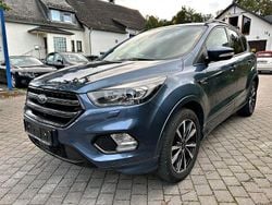 Blau Gebraucht 2019 Ford Kuga ST-Line SUV | 11.690 € (Guter Preis)