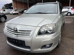 Silber Gebraucht 2006 Toyota Avensis Executive Kombi | 1.999 € (Guter Preis)