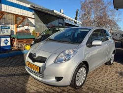 Silber Gebraucht 2007 Toyota Yaris Sol Kleinwagen | 4.350 € (Fairer Preis)