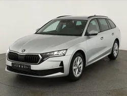 Brilliant silber metallic Neu 2025 Skoda Octavia Selection Kombi | 34.445 € (Etwas zu teuer)