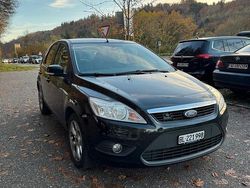 Schwarz Gebraucht 2008 Ford Focus Titanium Limousine | 2.300 € (Fairer Preis)