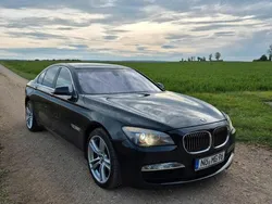 BMW 750