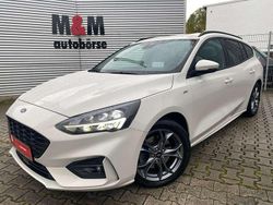 Weiß Gebraucht 2020 Ford Focus ST-Line Kombi | 13.900 € (Fairer Preis)