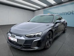 Grau Gebraucht 2021 Audi e-tron GT quattro Limousine | 62.549 € (Teuer)