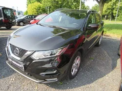 Schwarz Gebraucht 2018 Nissan Qashqai Acenta SUV | 13.490 € (Fairer Preis)