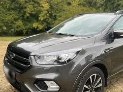 Grau Gebraucht 2019 Ford Kuga ST-Line SUV | 13.950 € (Guter Preis)