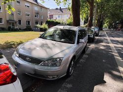 Grau Gebraucht 2006 Ford Mondeo Futura Kombi | 3.000 € (Teuer)