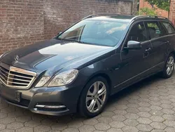 Grau Gebraucht 2011 Mercedes E200 Avantgarde Kombi | 6.900 € (Guter Preis)