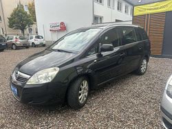 Saphirschwarz/black sapphire Gebraucht 2010 Opel Zafira Edition Van / Kleinbus | 3.599 € (Fairer Preis)