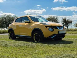 Gelb Gebraucht 2015 Nissan Juke Tekna SUV | 12.300 € (Etwas zu teuer)