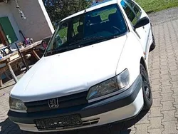 Weiß Gebraucht 1995 Peugeot 306 Kleinwagen | 1.500 €