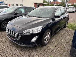 Schwarz Gebraucht 2019 Ford Focus Cool & Connect Limousine | 7.990 € (Superpreis)