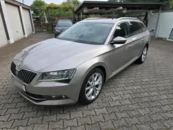 Gold Gebraucht 2016 Skoda Superb Kombi | 14.999 € (Guter Preis)