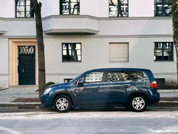 Blau Gebraucht 2014 Chevrolet Orlando LS Kombi | 9.150 € (Etwas zu teuer)