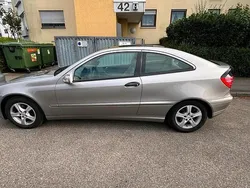 Beige Gebraucht 2003 Mercedes C180 Coupé | 3.100 € (Teuer)