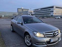 Grau Gebraucht 2011 Mercedes C250 Coupé | 13.900 € (Etwas zu teuer)