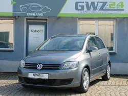 Grau Gebraucht 2010 VW Golf Plus Cross Comfortline Van / Kleinbus | 8.490 € (Teuer)