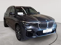 Arktikgrau brillanteffekt metallic Gebraucht 2021 BMW X5 M Sport SUV | 46.990 € (Superpreis)