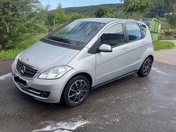 Silber Gebraucht 2010 Mercedes A160 Elegance Kleinwagen | 5.500 € (Fairer Preis)