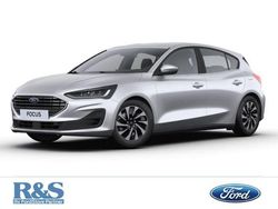 Silber Neu 2025 Ford Focus Titanium Limousine | 27.790 € (Guter Preis)