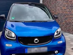 Blau Gebraucht 2018 Smart ForTwo Coupé Passion Cabrio | 13.945 €