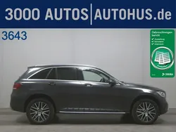 Grau Gebraucht 2022 Mercedes GLC300 SUV | 41.950 € (Fairer Preis)