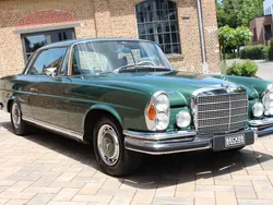 Grün Gebraucht 1970 Mercedes 280 SE Coupé | 64.800 €