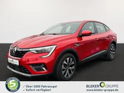 Rot Gebraucht 2021 Renault Arkana Zen SUV | 16.990 € (Superpreis)