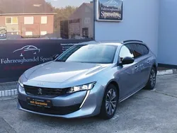 Andere farbe metallic Gebraucht 2022 Peugeot 508 Allure Kombi | 20.449 € (Guter Preis)