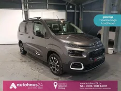 Grau Gebraucht 2021 Citroën Berlingo Shine Van / Kleinbus | 21.220 € (Etwas zu teuer)