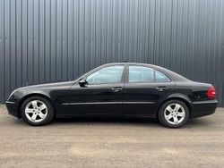 Schwarz Gebraucht 2006 Mercedes E220 Avantgarde Limousine | 9.999 €