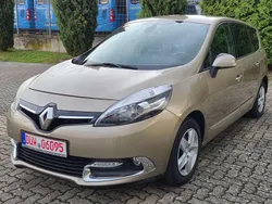 Gold bronze metallic Gebraucht 2015 Renault Grand Scénic III Expression Van / Kleinbus | 6.900 € (Etwas zu teuer)