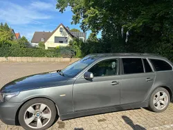 Grau Gebraucht 2006 BMW 530 Kombi | 4.900 € (Fairer Preis)