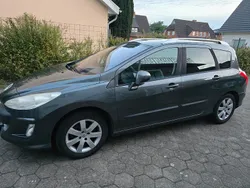 Grau Gebraucht 2009 Peugeot 308 Kombi | 3.000 €