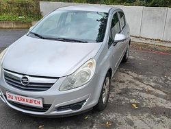 Silber Gebraucht 2007 Opel Corsa Limousine | 2.550 € (Fairer Preis)