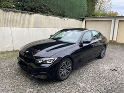 Schwarz Gebraucht 2019 BMW 320 Advantage Limousine | 24.490 € (Fairer Preis)