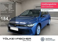 Blau Gebraucht 2024 VW Golf VIII Life Limousine | 29.329 € (Fairer Preis)
