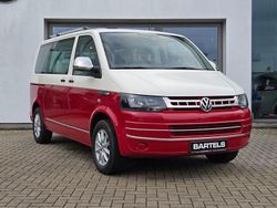 Rot Gebraucht 2013 VW Caravelle Comfortline Van / Kleinbus | 16.750 €