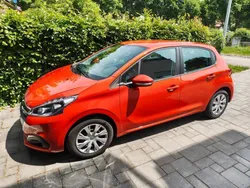 Orange Gebraucht 2016 Peugeot 208 Active Kleinwagen | 7.000 € (Guter Preis)