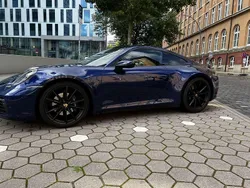 Blau Gebraucht 2023 Porsche 992 Coupé | 137.000 € (Teuer)
