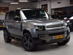 Grau Gebraucht 2022 Land Rover Defender Dynamic SUV | 58.500 € (Superpreis)