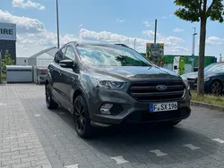Grau Gebraucht 2018 Ford Kuga ST SUV | 12.999 € (Guter Preis)