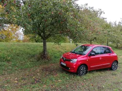 Rot Gebraucht 2023 Renault Twingo Techno Kleinwagen | 19.470 €