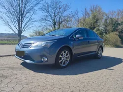 Blau Gebraucht 2012 Toyota Avensis Executive Limousine | 6.500 € (Etwas zu teuer)
