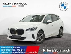 Weiß Gebraucht 2024 BMW 216 Active Tourer Van / Kleinbus | 24.950 € (Guter Preis)