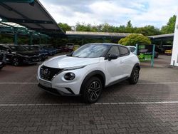 Pearl white/black Neu 2025 Nissan Juke N-Connecta SUV | 24.990 € (Superpreis)